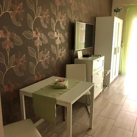 Toparti Wellness Apartman Delux Velence