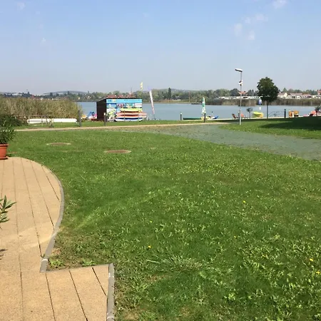 Toparti Wellness Apartman Delux *