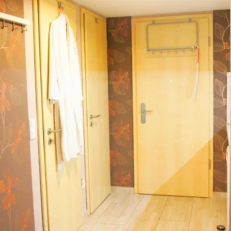 Tóparti Wellness Apartman Delux Apartamento Velence